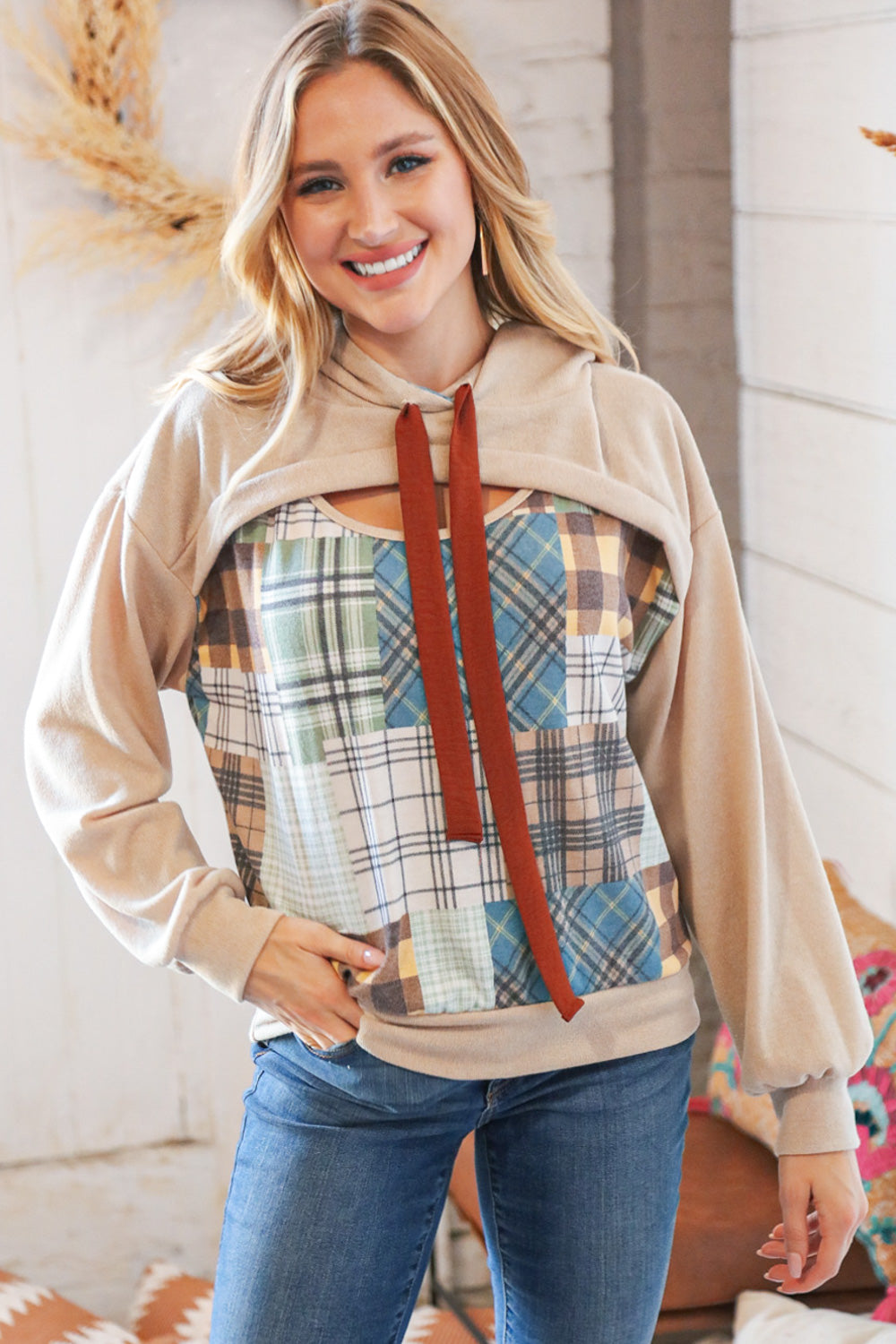 Plaid Patchwork Peekaboo Cut Out Hoodie