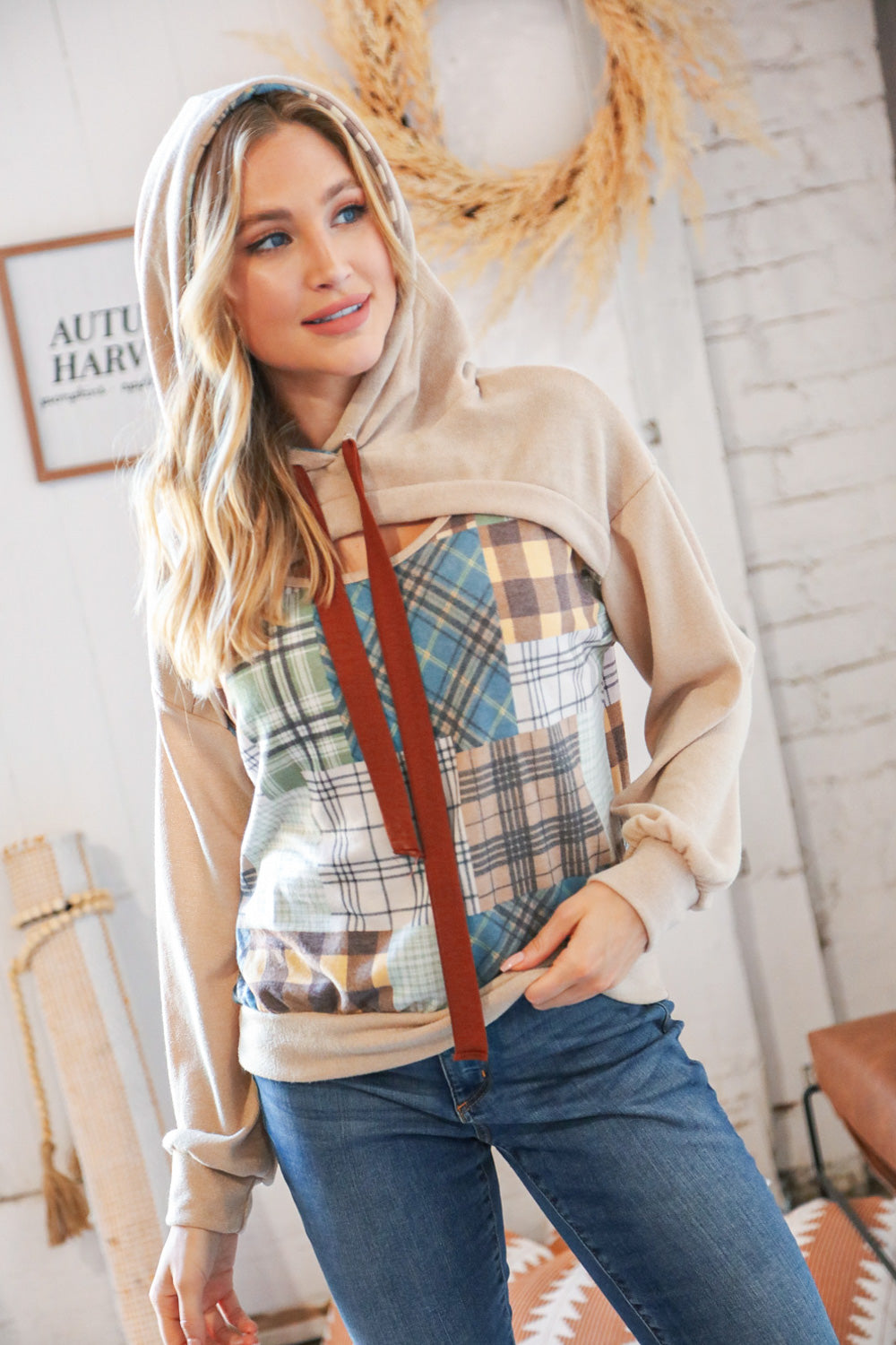 Plaid Patchwork Peekaboo Cut Out Hoodie