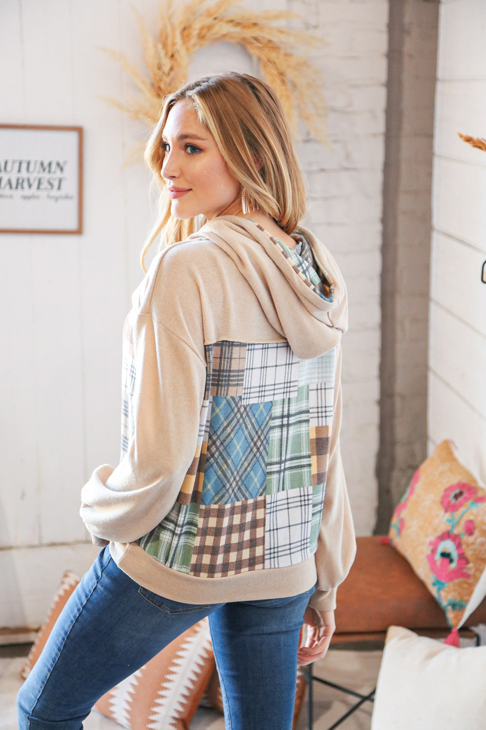 Plaid Patchwork Peekaboo Cut Out Hoodie