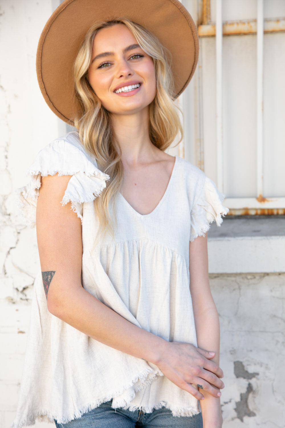 Oatmeal Linen Frayed Hi-Lo Baby Doll Top