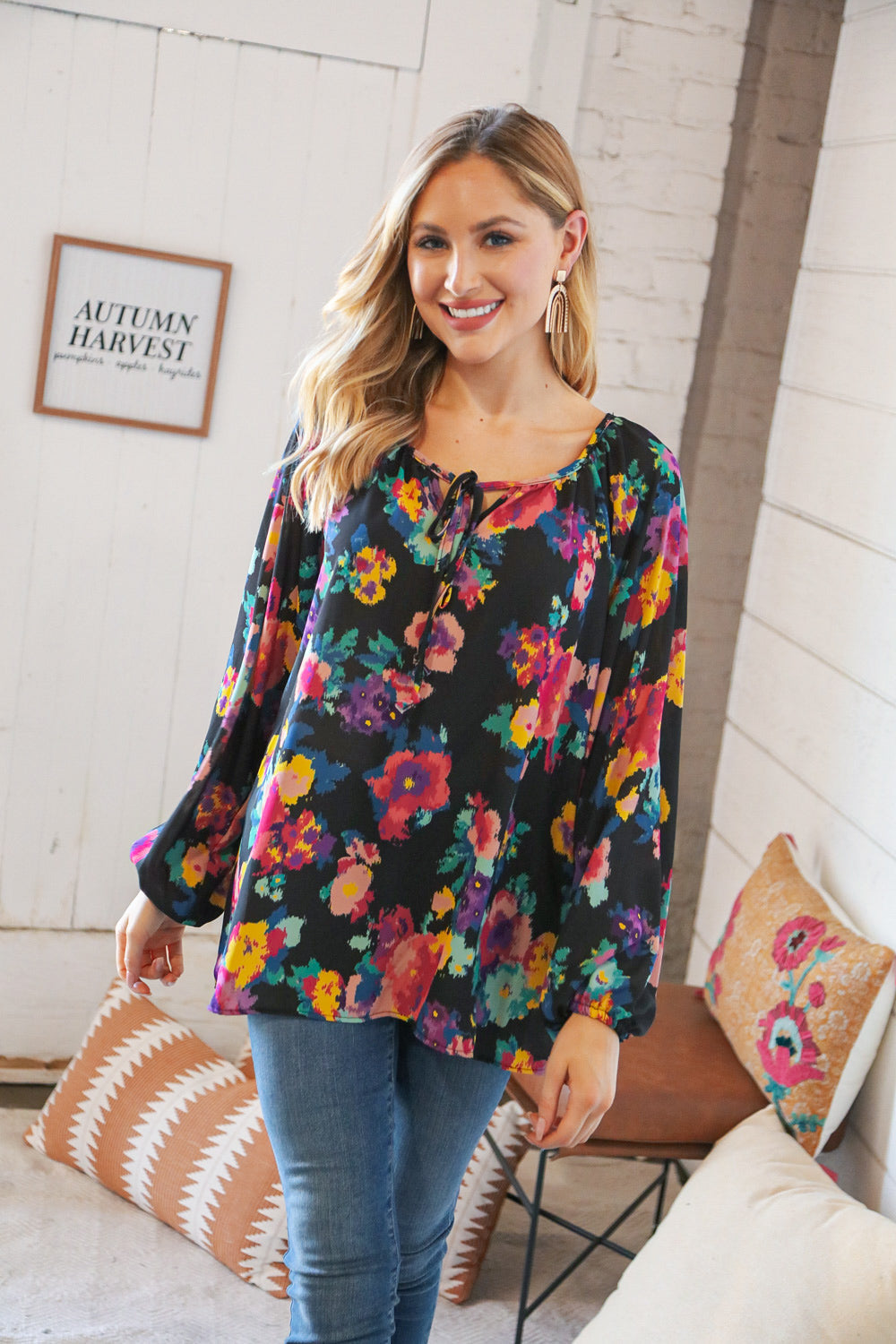 Black Multicolor Floral Keyhole Wool Dobby Top