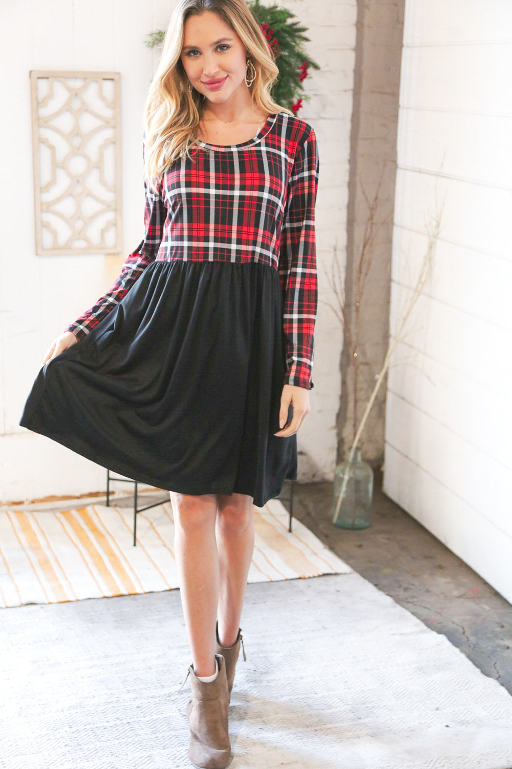 Christmas Plaid Hacci Babydoll Pocketed Swing Dress