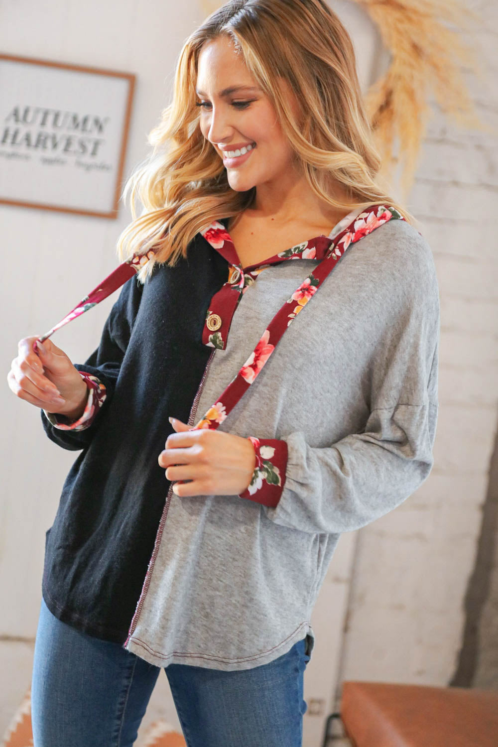 Black & Grey Floral Print Placard Button Down Hoodie