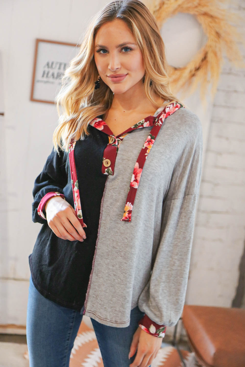 Black & Grey Floral Print Placard Button Down Hoodie