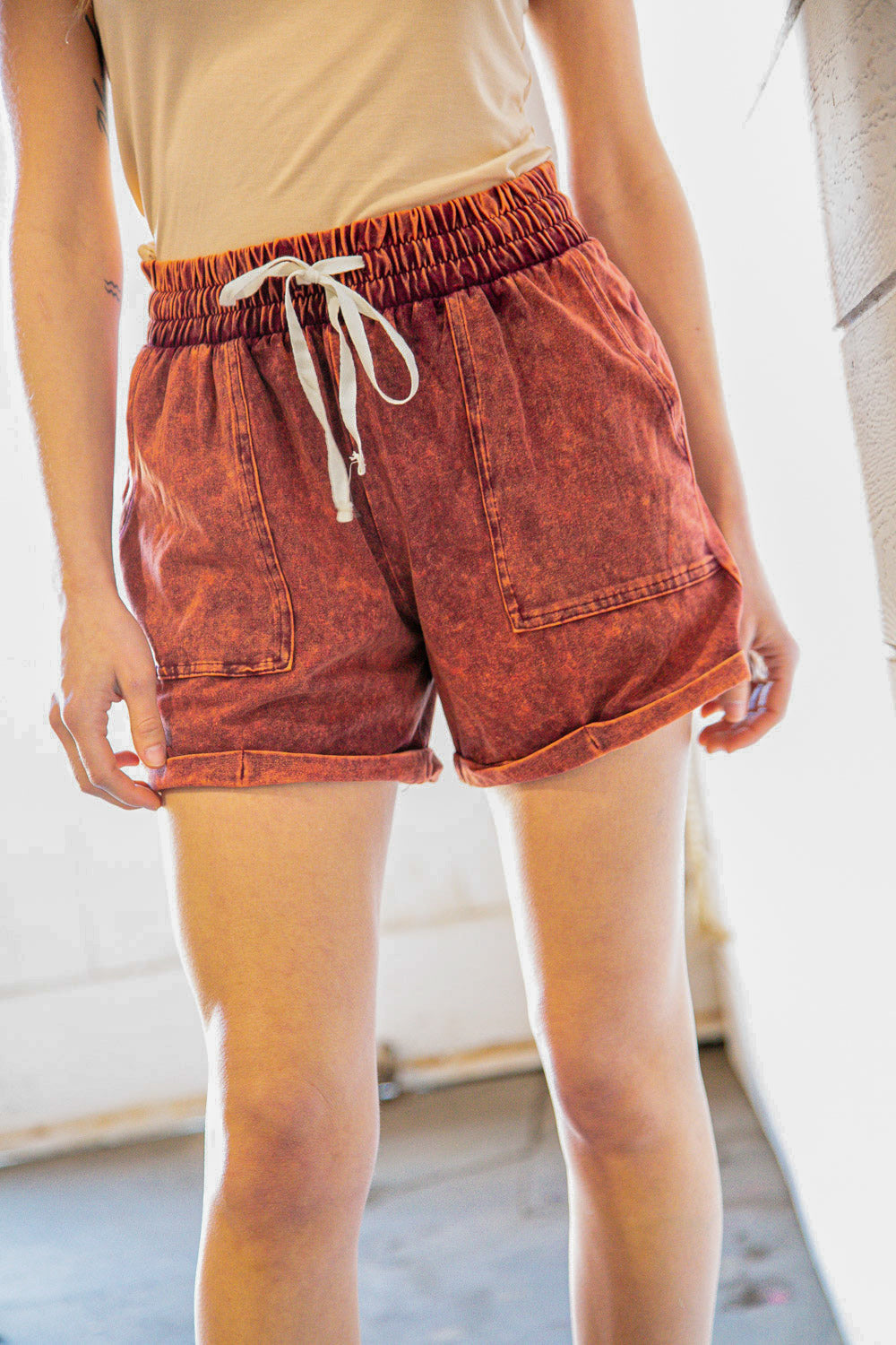 Rust Cotton Light-Wash Drawstring Cuffed Shorts