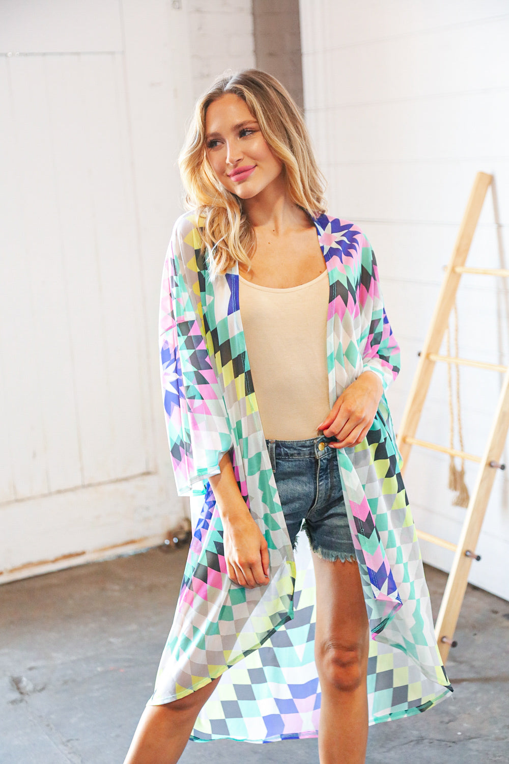 Multicolor Diamond Print Hi-Lo Mesh Kimono