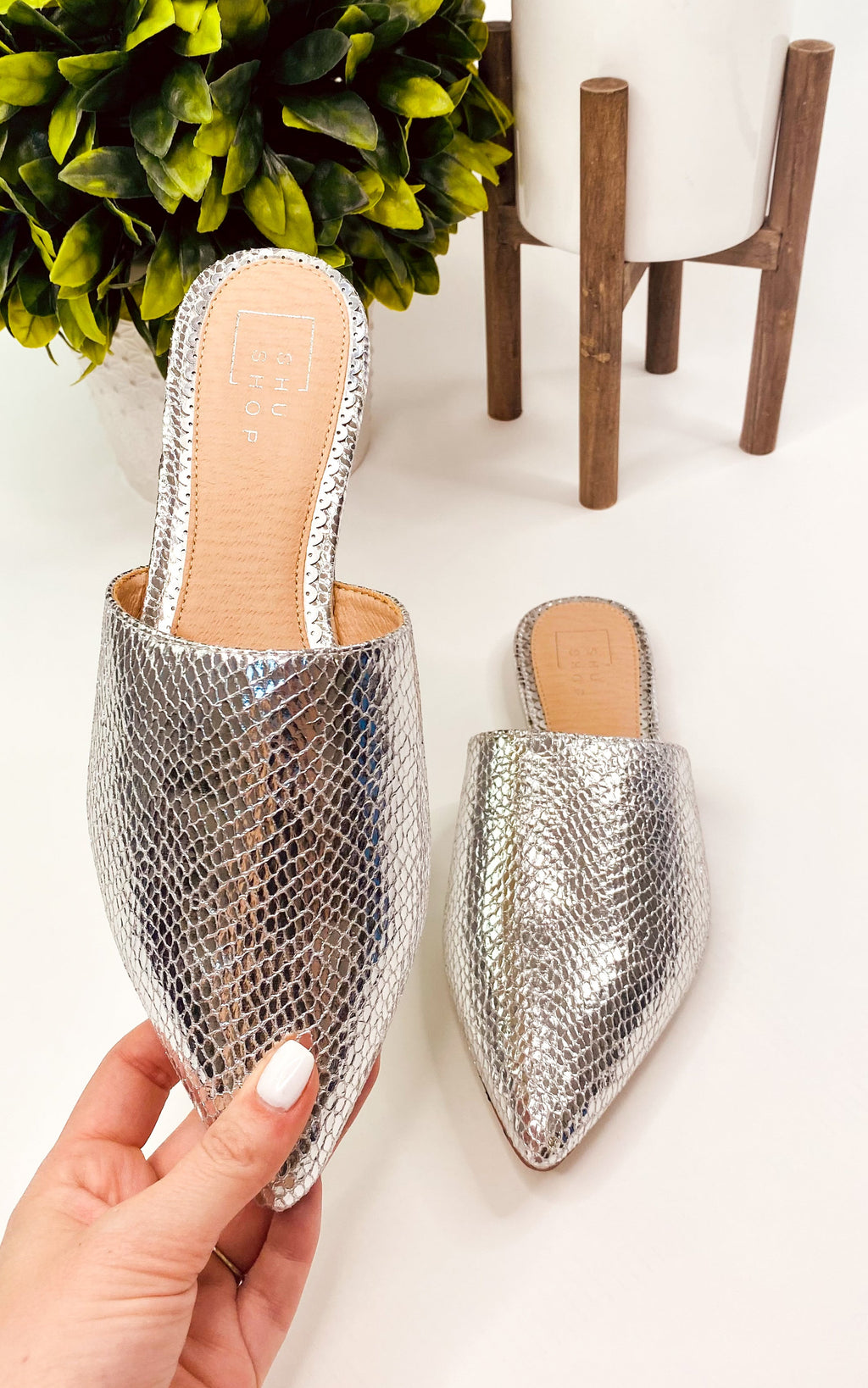 Shu Shop Agentta Mules in Silver