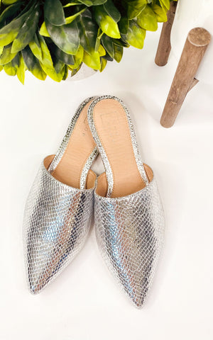 Shu Shop Agentta Mules in Silver