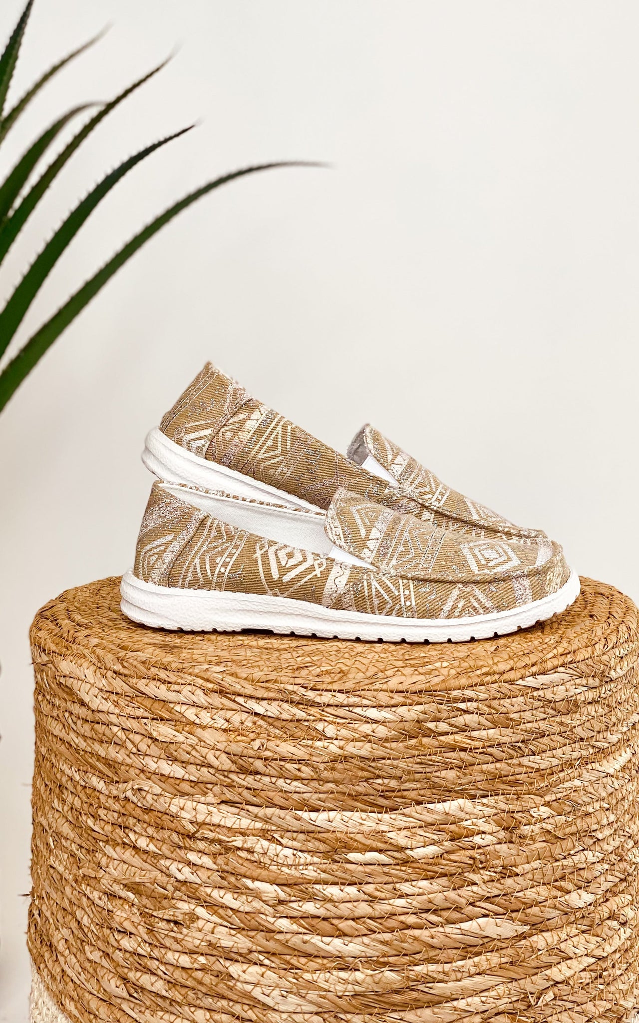 Gypsy Jazz Aztec Sneaker in Natural