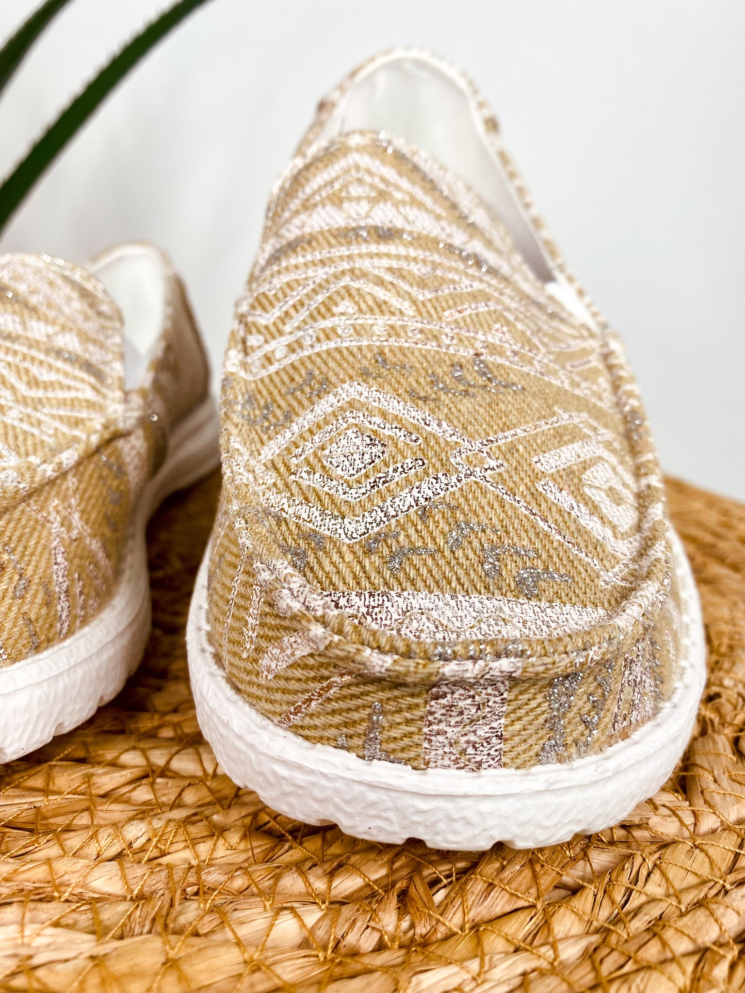 Gypsy Jazz Aztec Sneaker in Natural