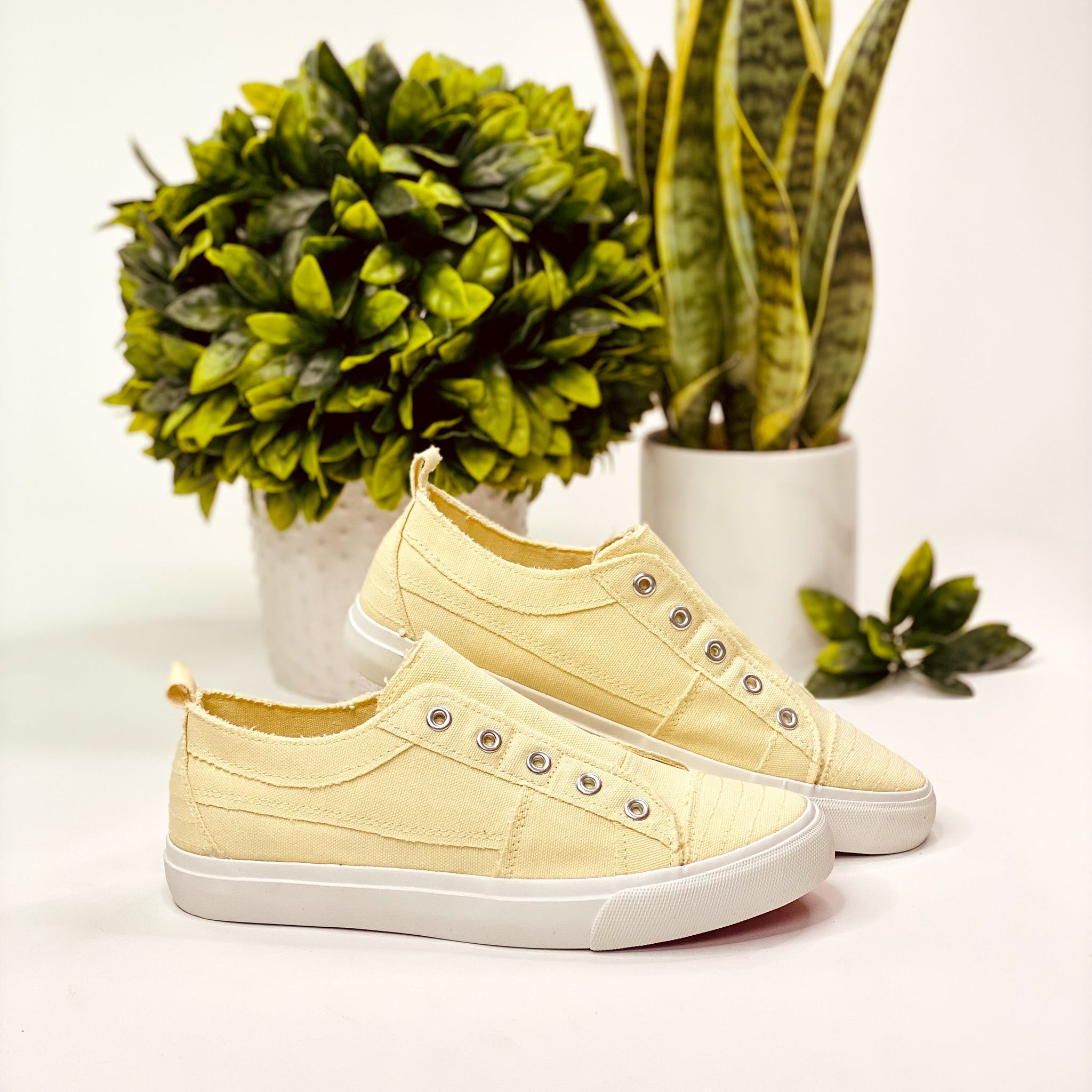 Corkys Babalu Sneaker in Butter