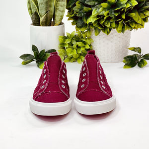 Corkys Babalu in Maroon