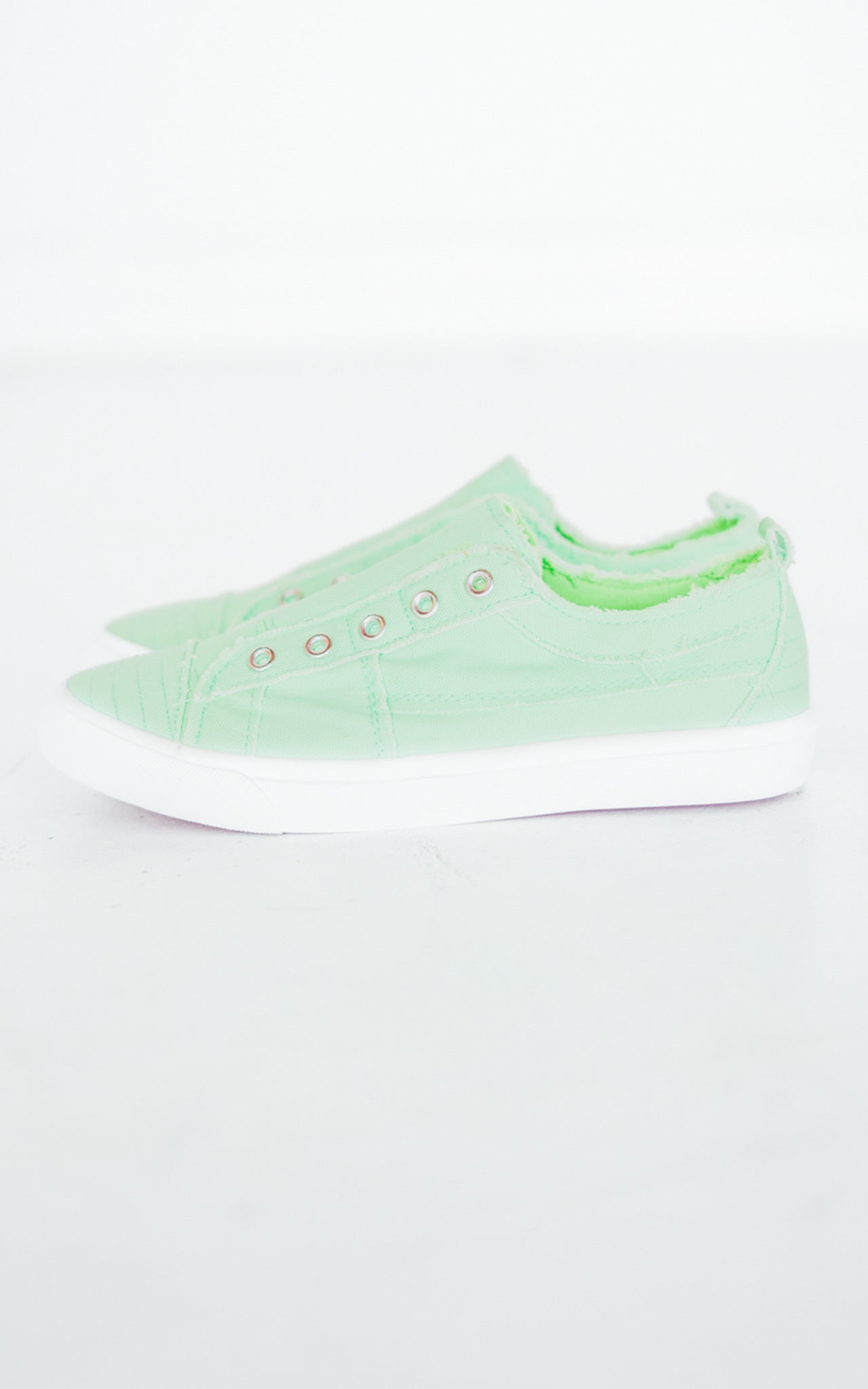 Corkys Babalu Sneaker in Mint