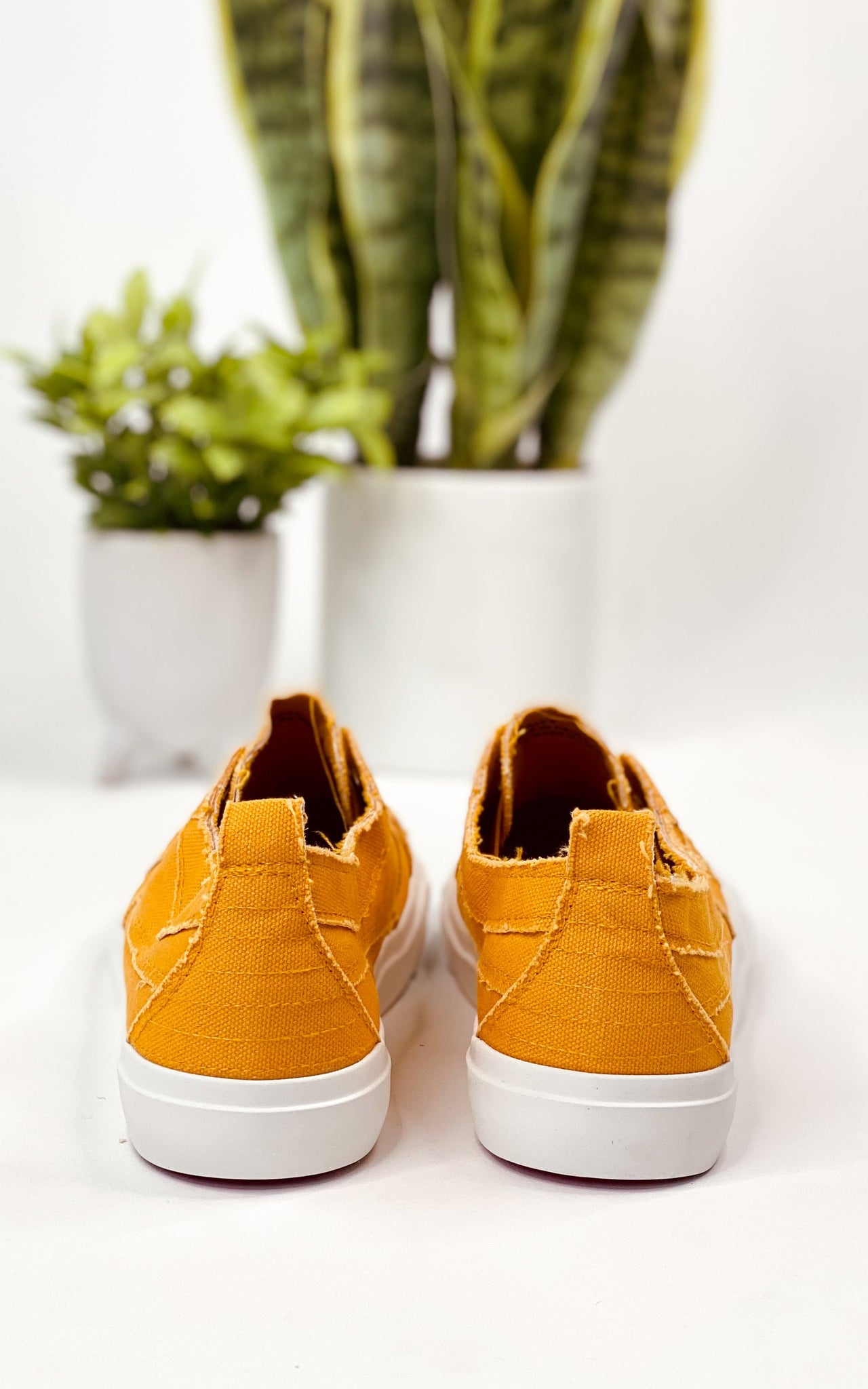 Corkys Babalu in Mustard