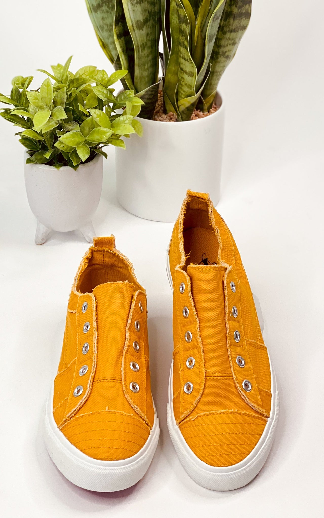 Corkys Babalu in Mustard