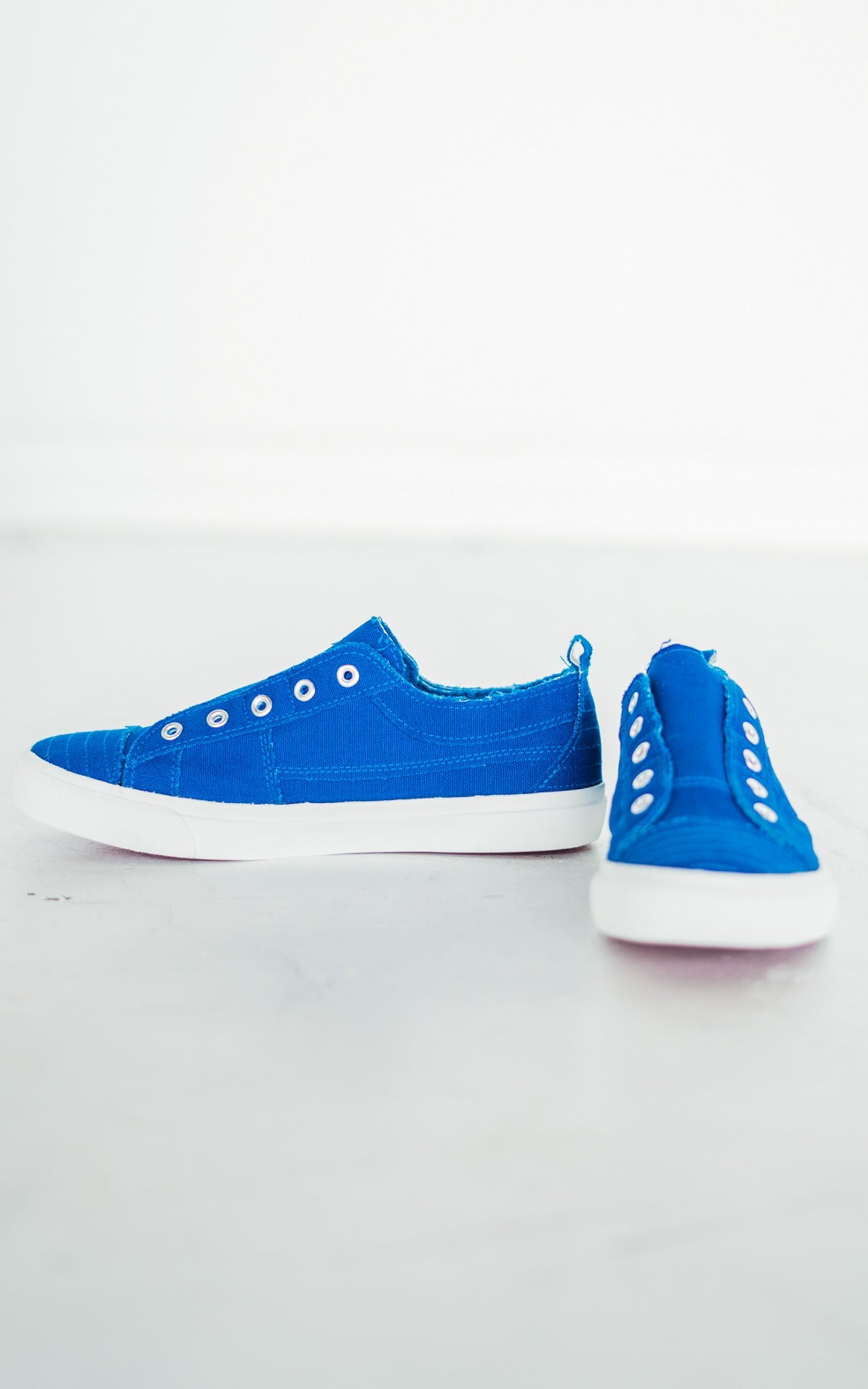 Corkys Babalu Sneaker in Royal Blue