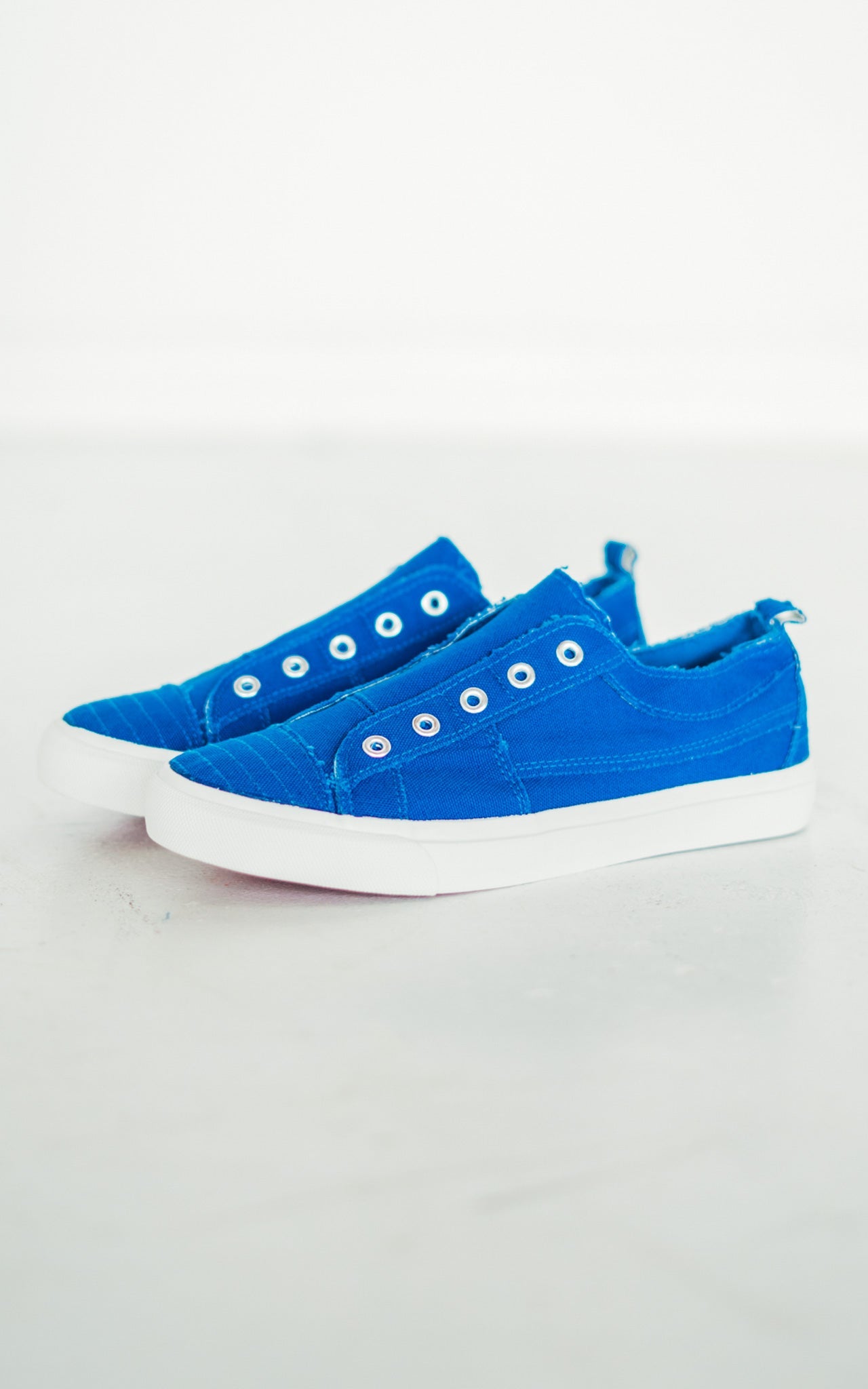 Corkys Babalu Sneaker in Royal Blue