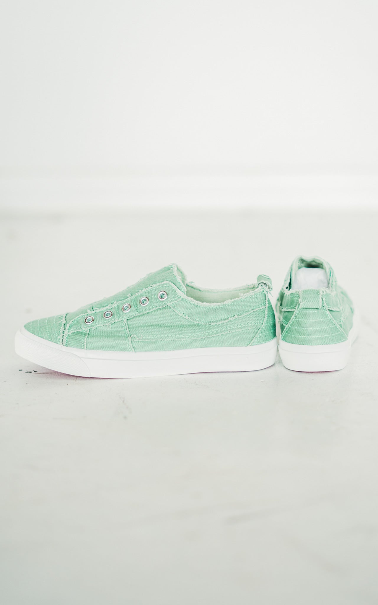 Corkys Babalu Sneaker in Sage