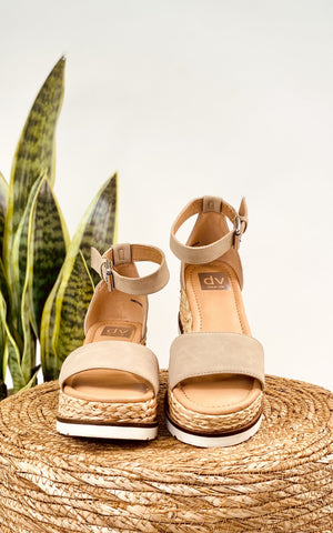 Dolce Vita Baker Wedge in Stone