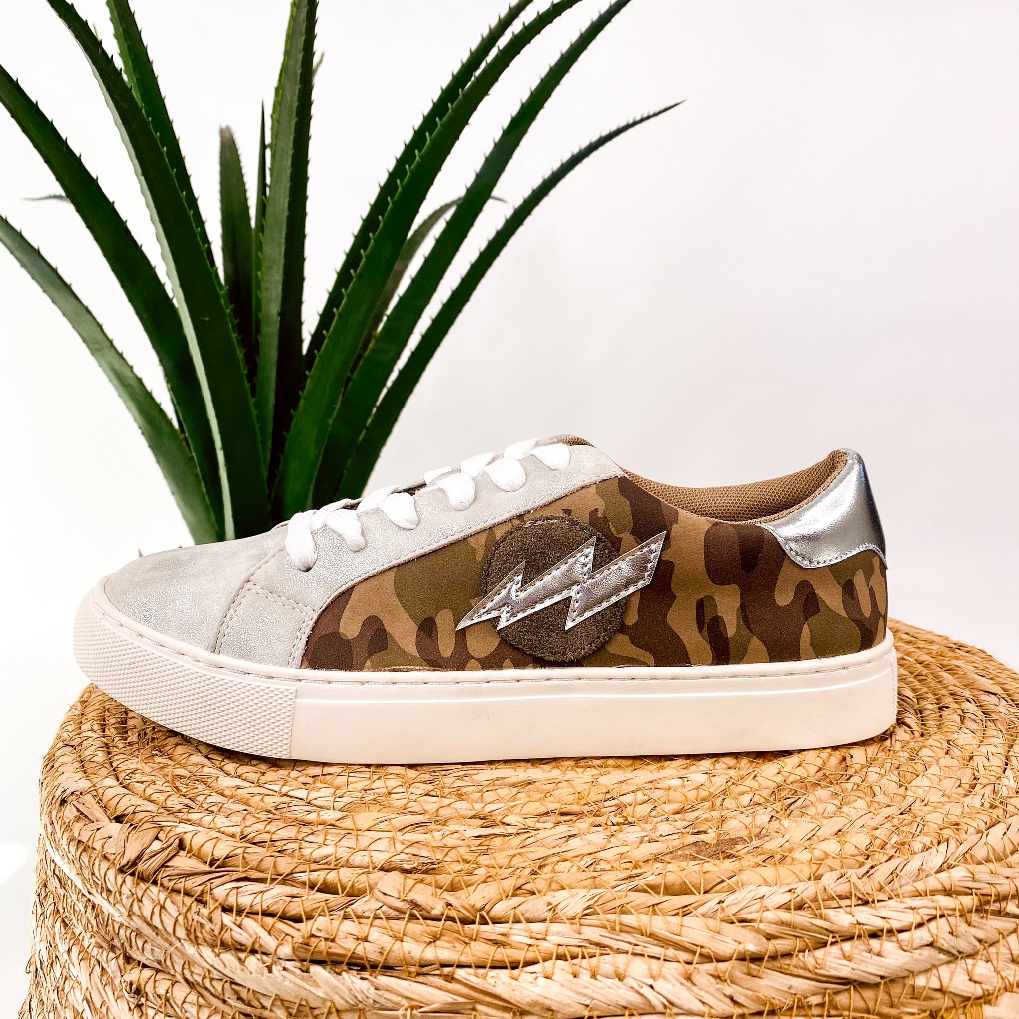 Corkys Bolt Sneaker in Camo