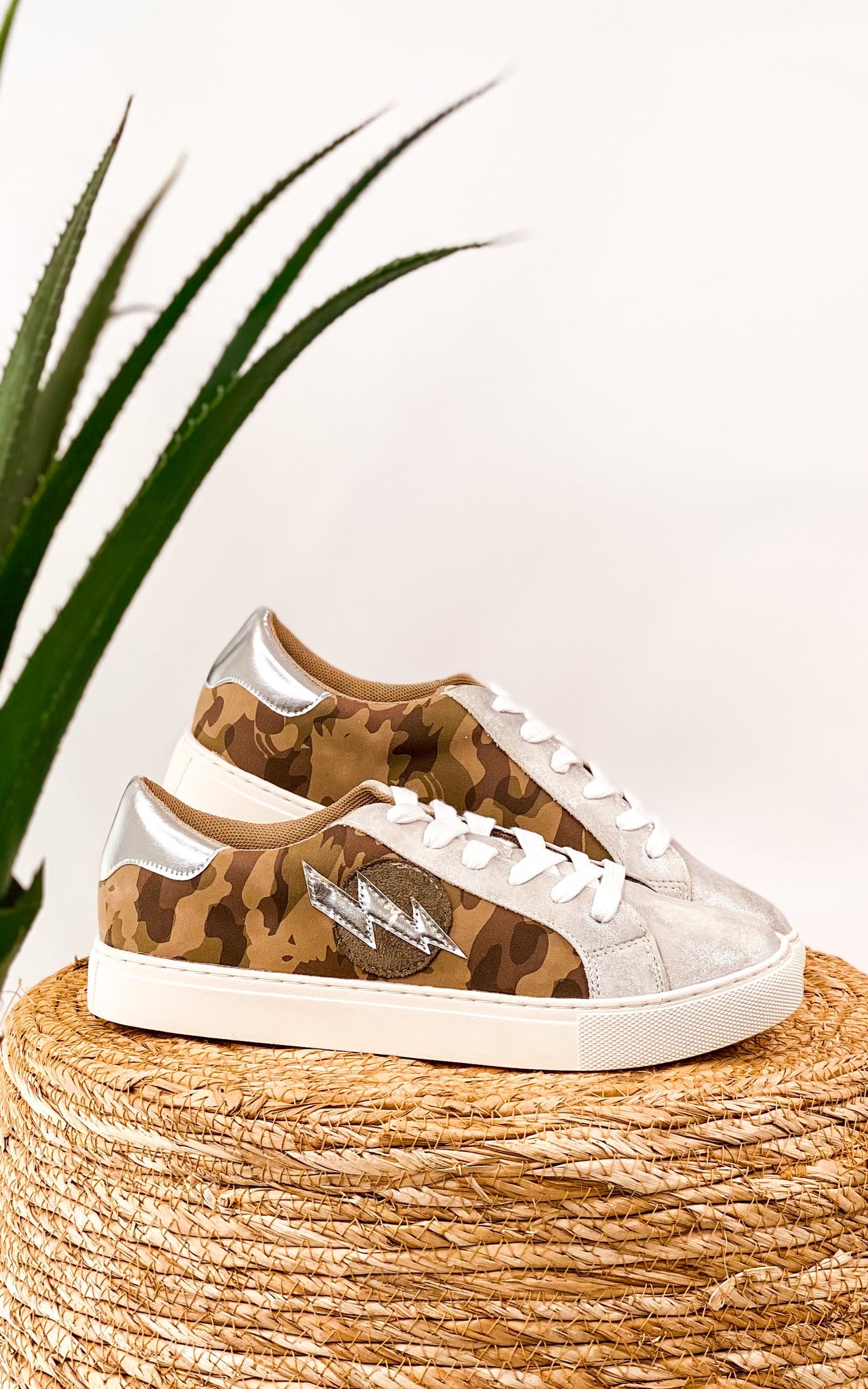 Corkys Bolt Sneaker in Camo