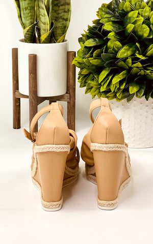 Qupid Cascade Wedge in Toffee