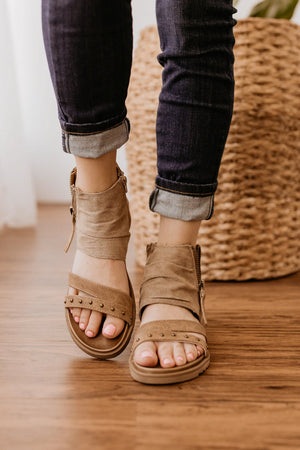 Very G Celeste Sandals in Tan