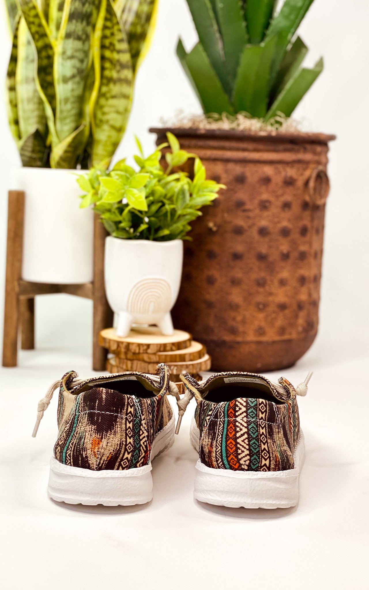 Gypsy Jazz Hip Sneaker in Tan