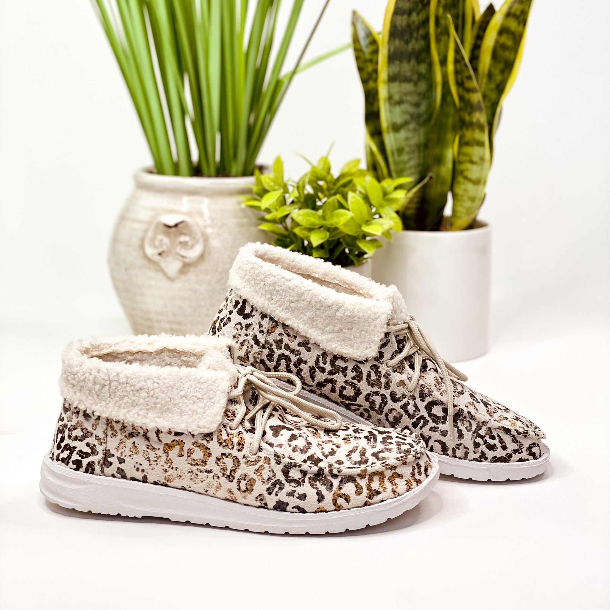 Gypsy Jazz Jazlyn Sneakers in Cream Leopard