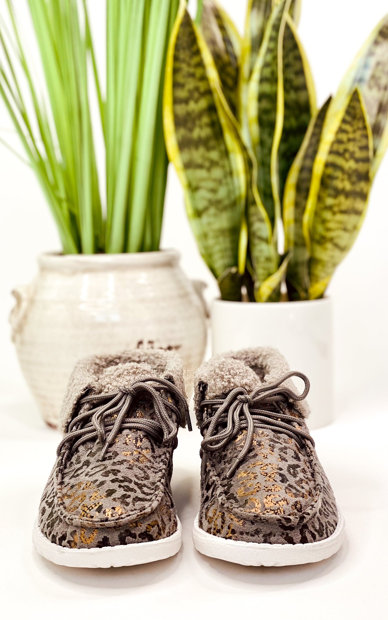 Gypsy Jazz Jazlyn Sneakers in Grey Leopard