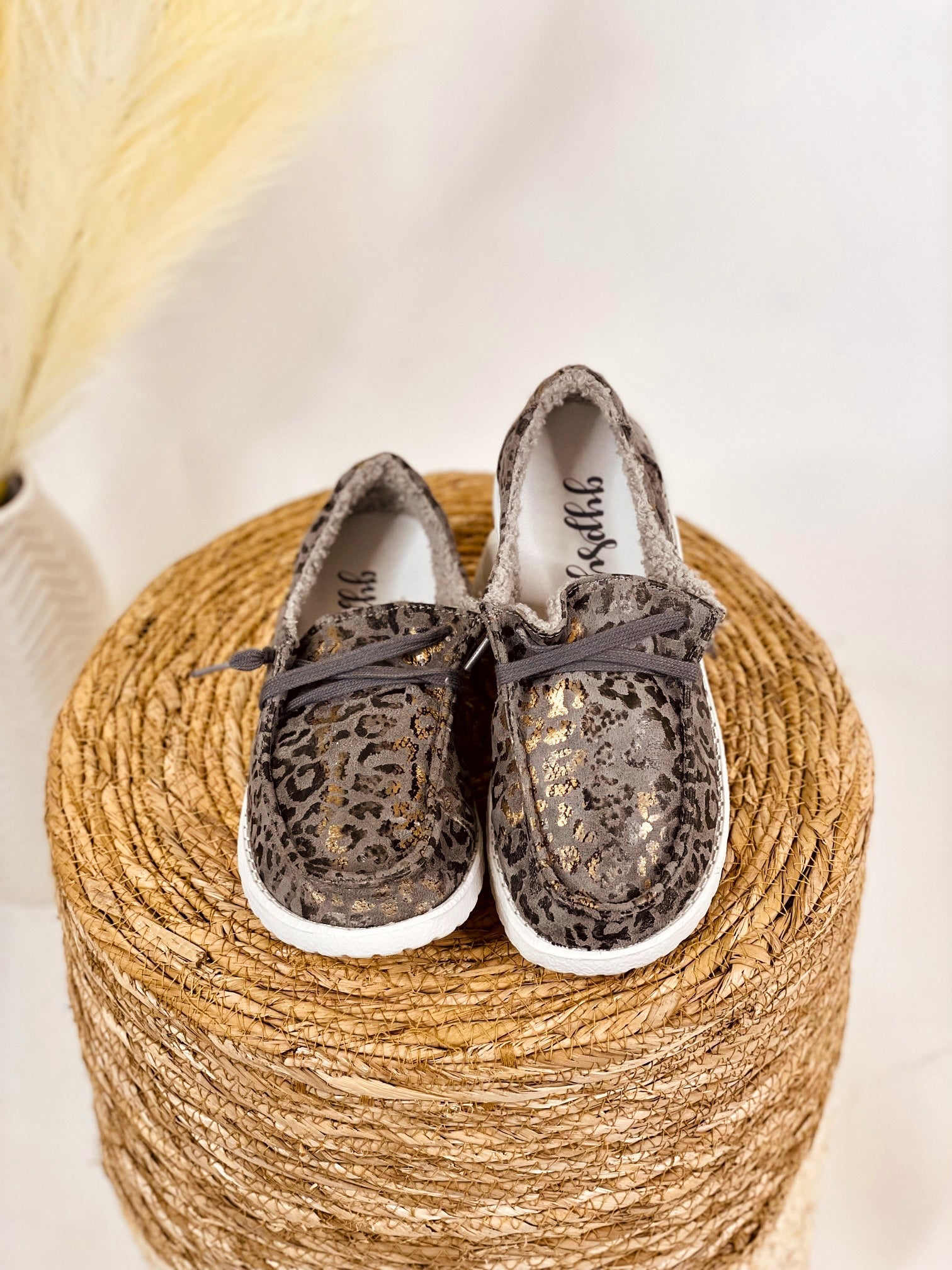 Gypsy Jazz Jazzy Sneaker in Grey