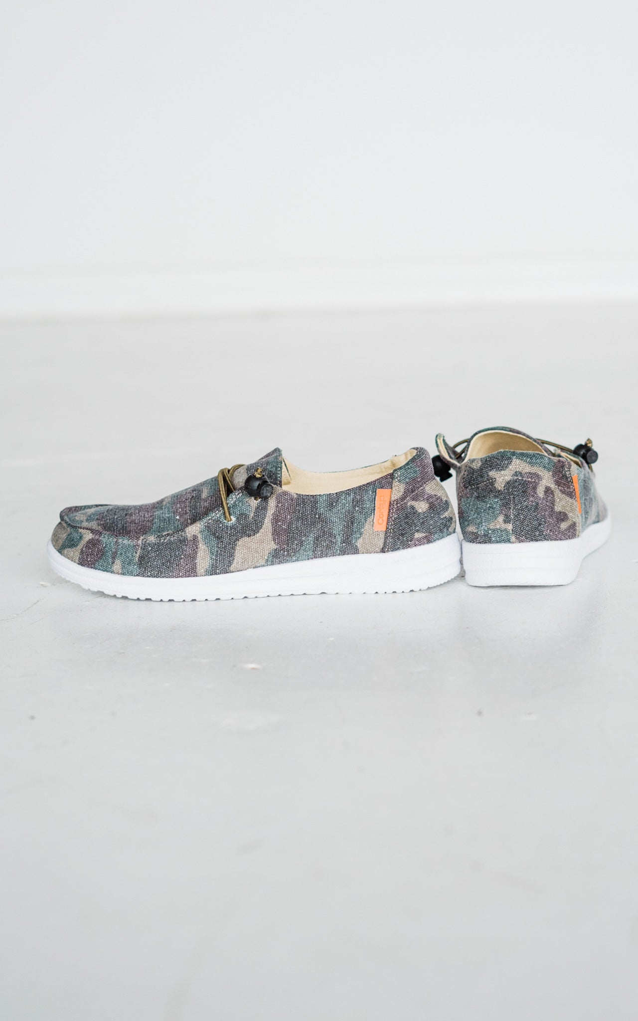 Corkys Kayak Sneaker in Camo