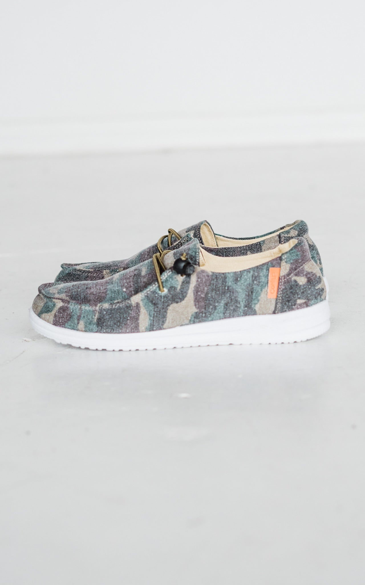 Corkys Kayak Sneaker in Camo