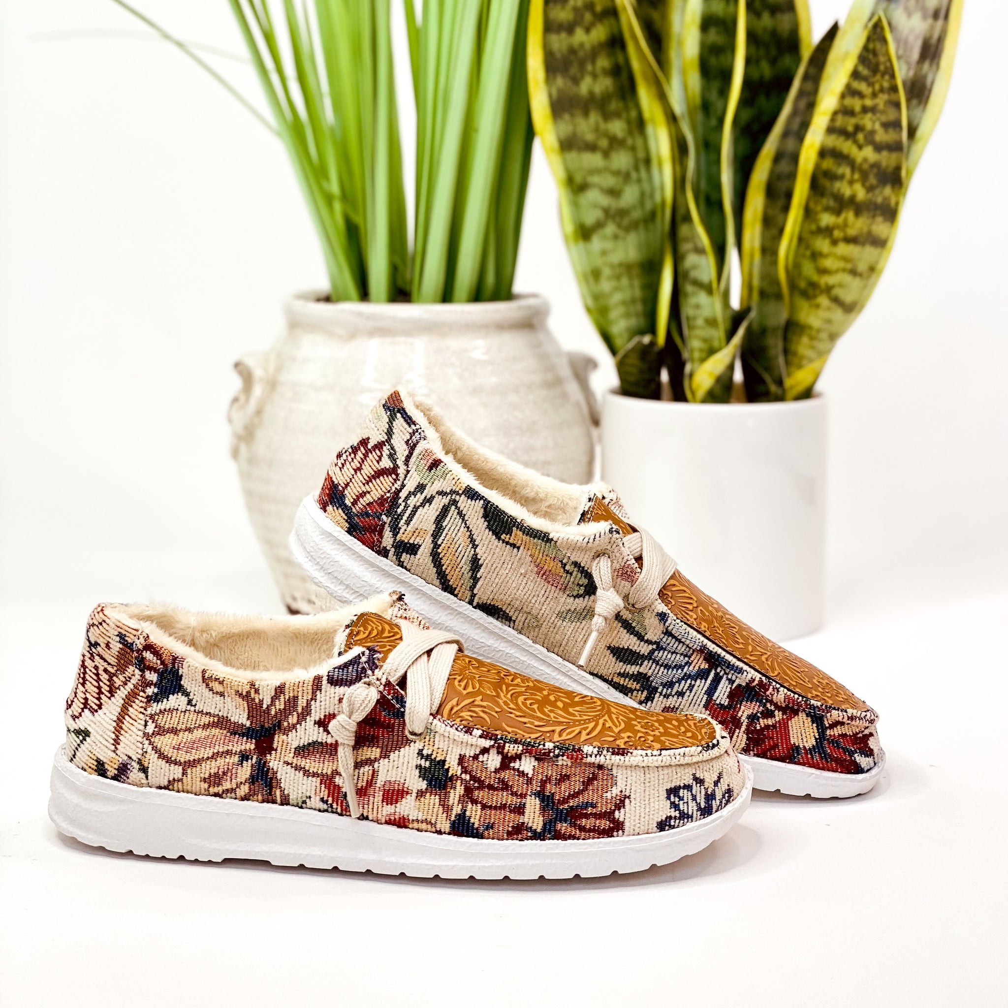 Gypsy Jazz Macy Sneakers in Cream