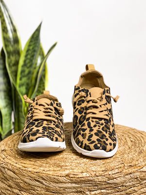 Not Rated Mayo Sneaker in Leopard