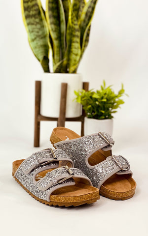 Very G Paula Sandal in Silver