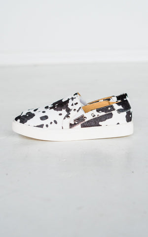 Corkys Pine Top Sneaker in Black and White