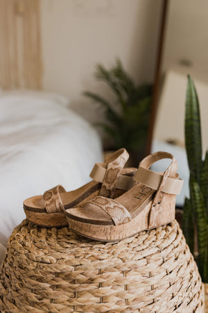 Matisse Point Break Wedge in Natural