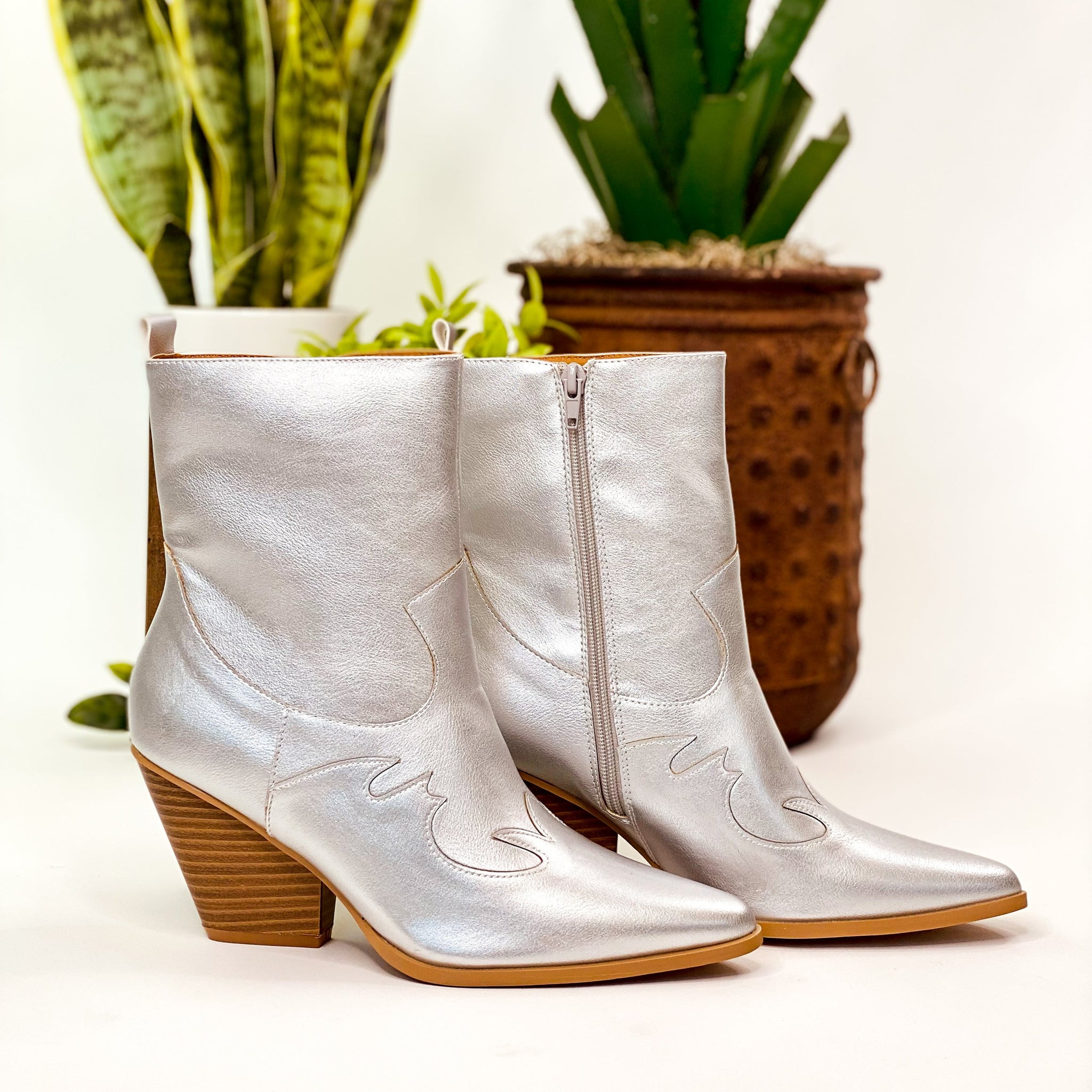 Qupid Romi Booties in Silver