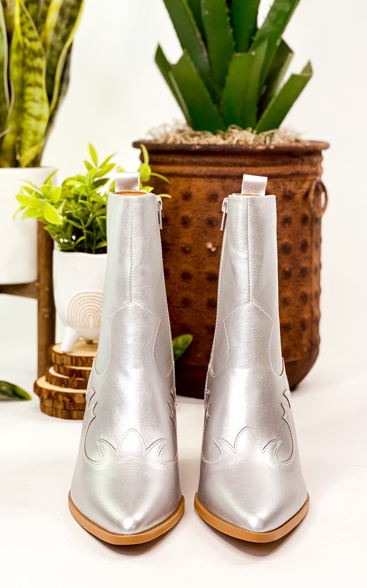 Qupid Romi Booties in Silver