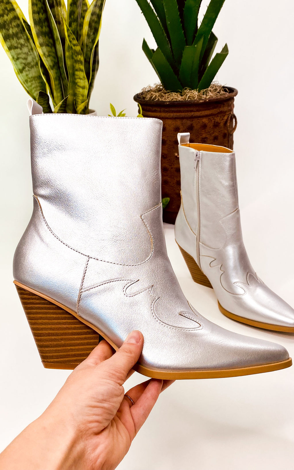 Qupid Romi Booties in Silver