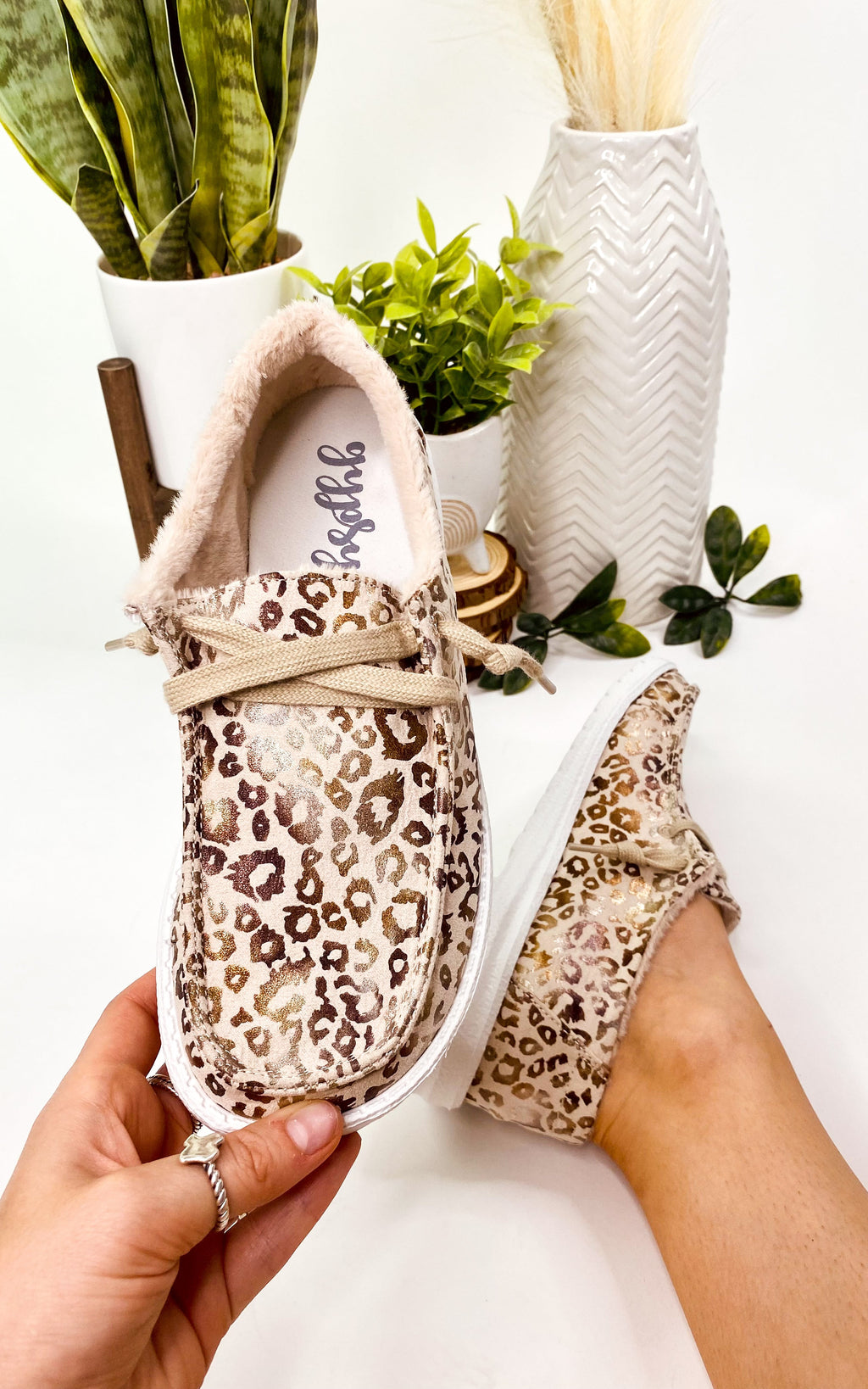 Gypsy Jazz Safari Sneaker in Cream