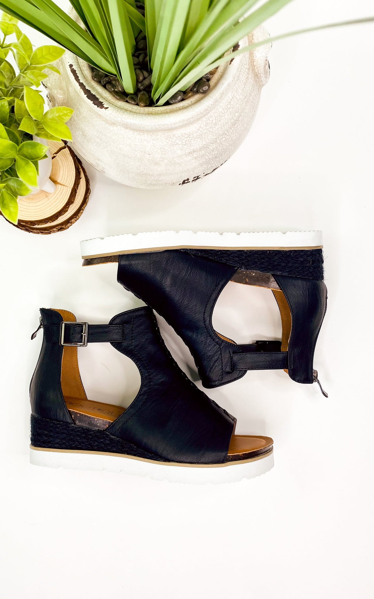 Corkys Sugar City Wedge in Black