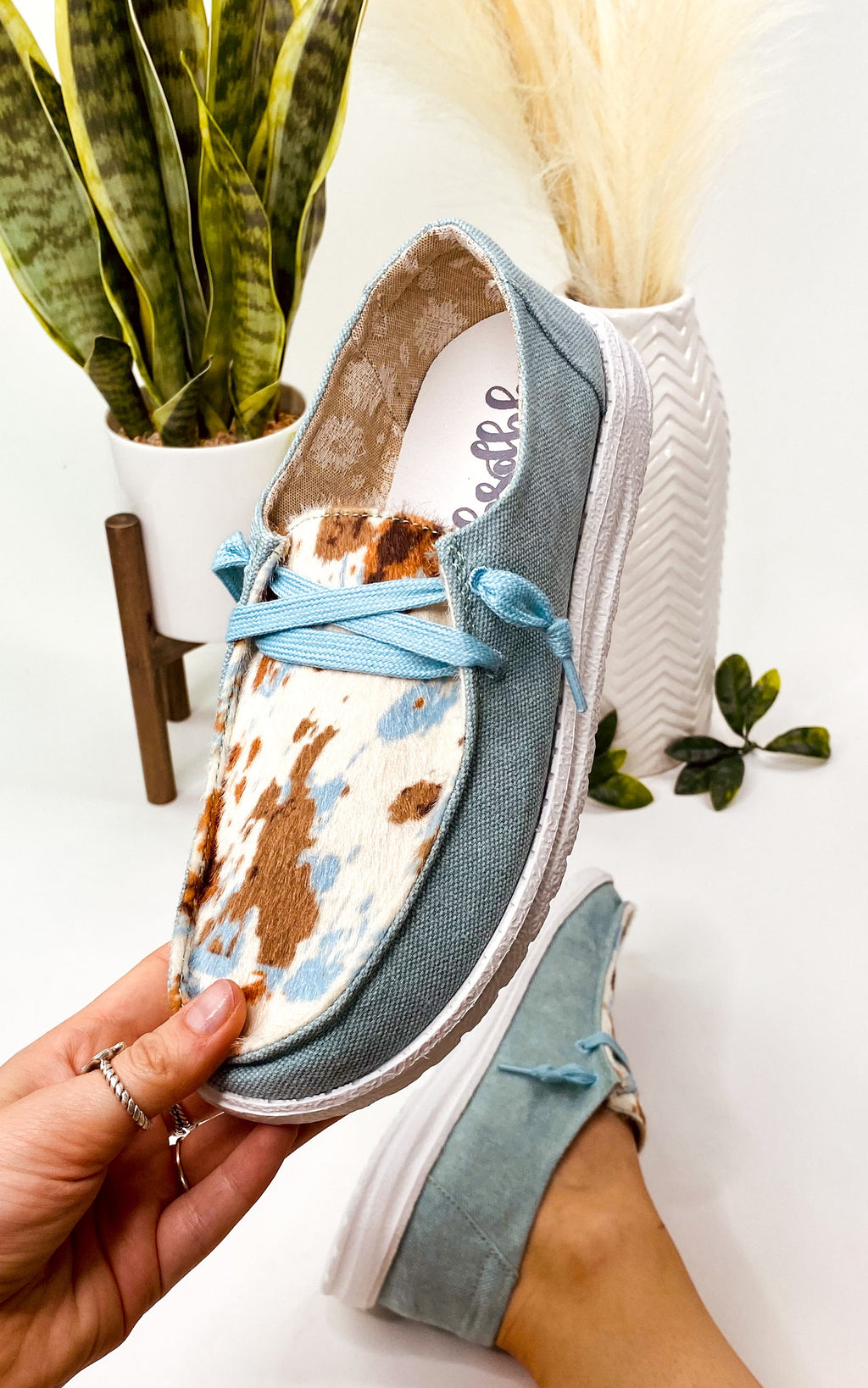 Gypsy Jazz Mooma Sneaker in Turquoise