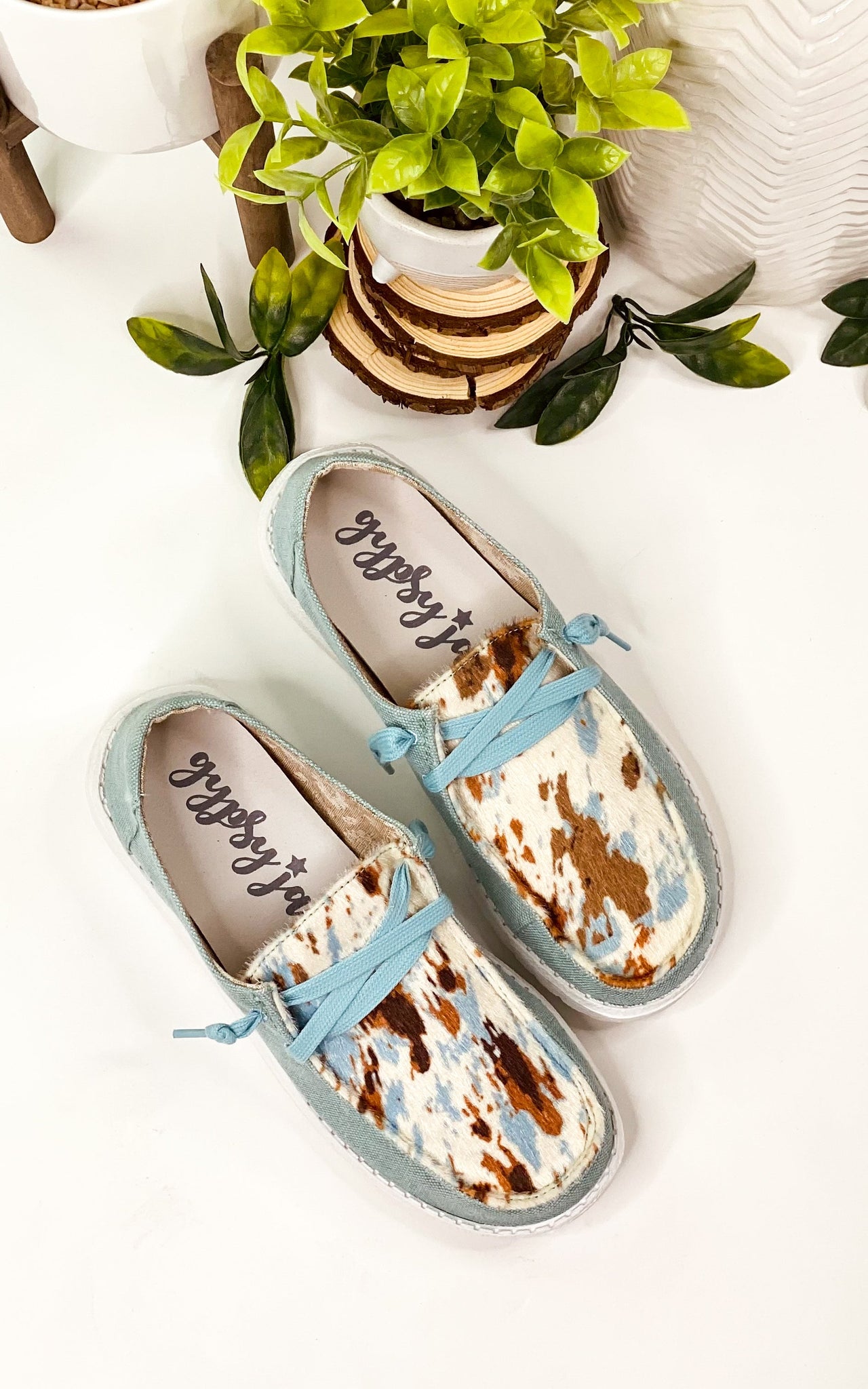 Gypsy Jazz Mooma Sneaker in Turquoise