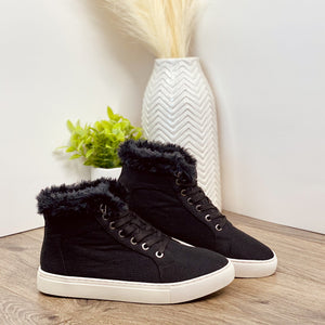 Corkys Templin Sneaker in Black