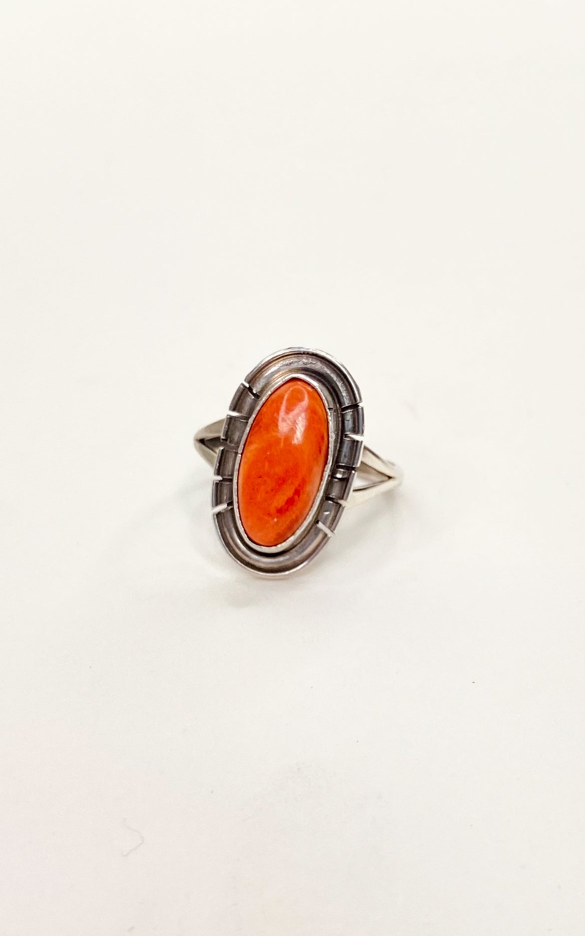 Calvin Spencer Spiny Oyster Ring