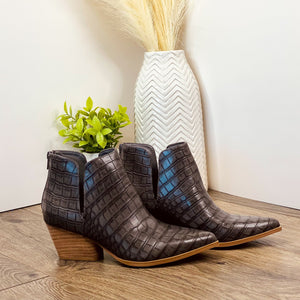 Shu Shop Yuri Bootie in Grey