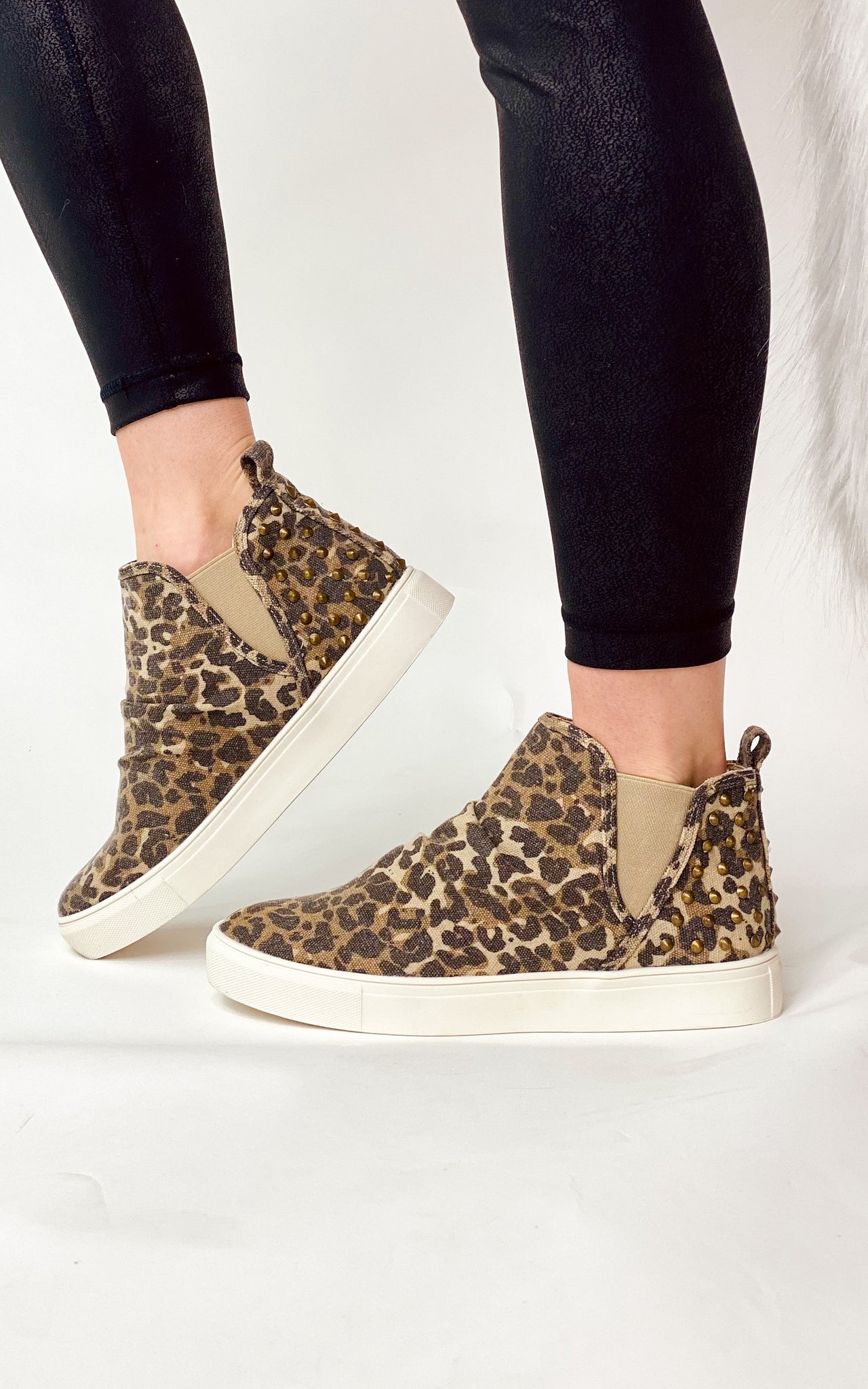 Very G Zoey Sneaker in Leopard